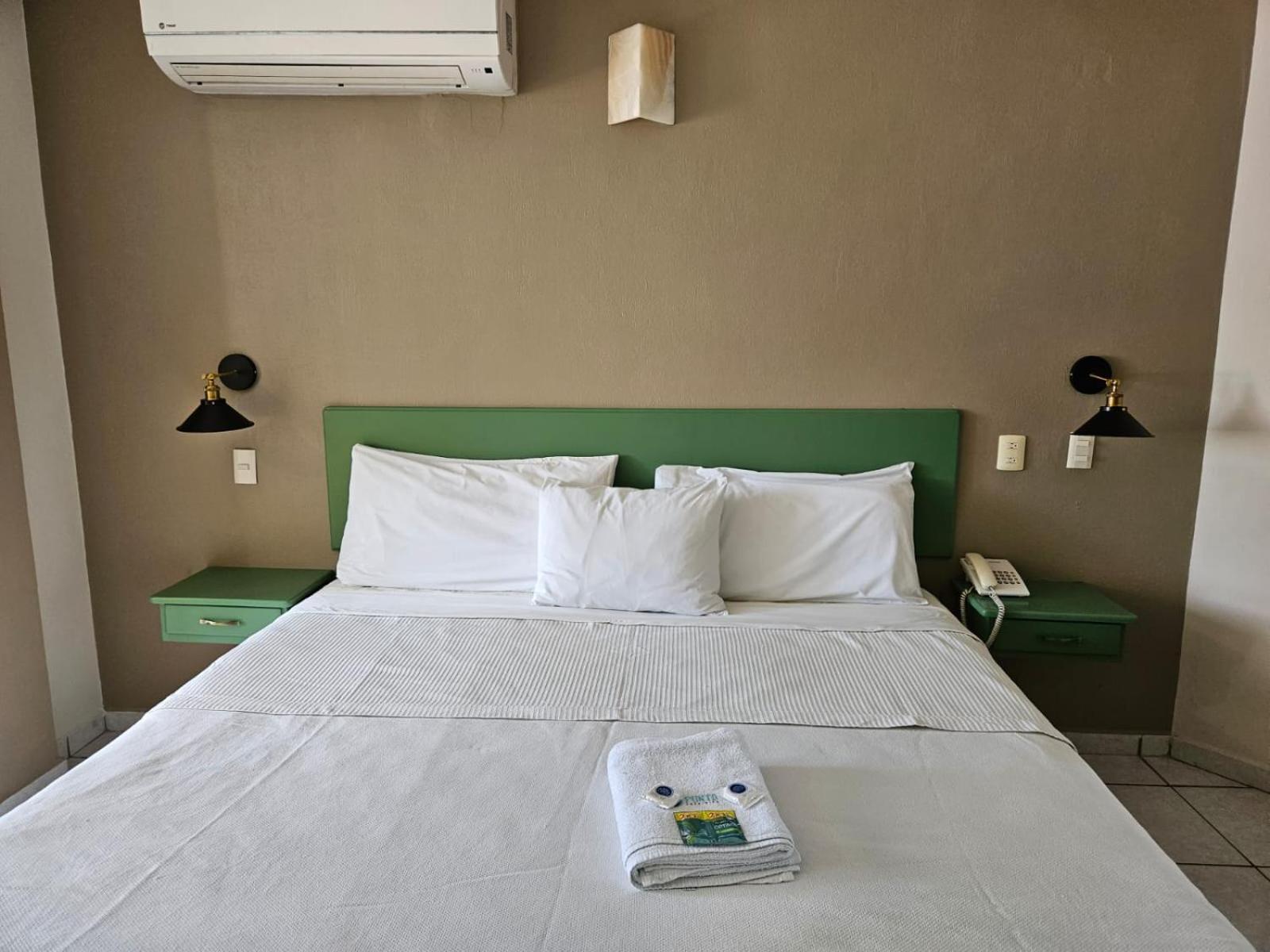 Hotel Punto Poza Rica Екстер'єр фото