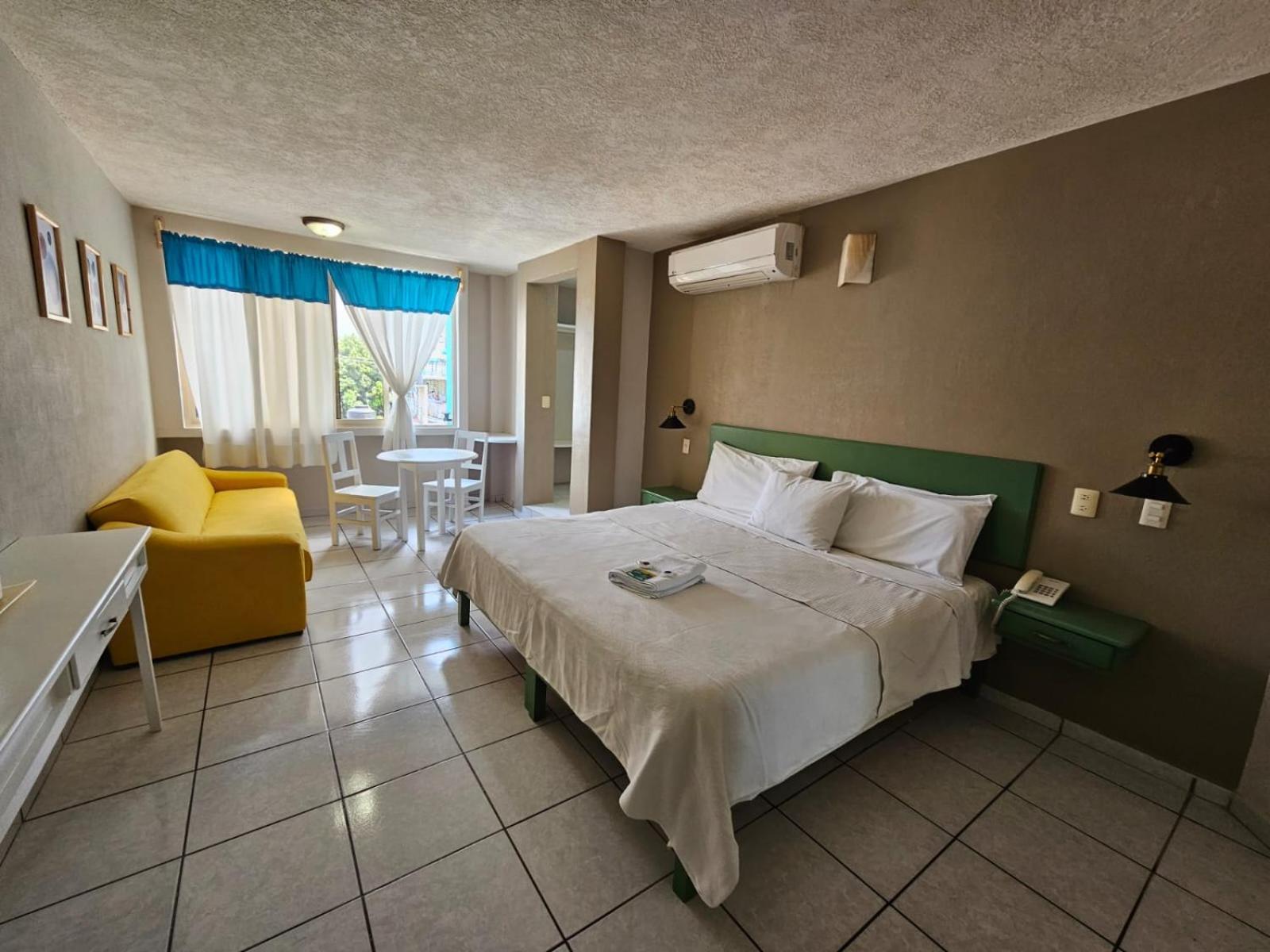 Hotel Punto Poza Rica Екстер'єр фото